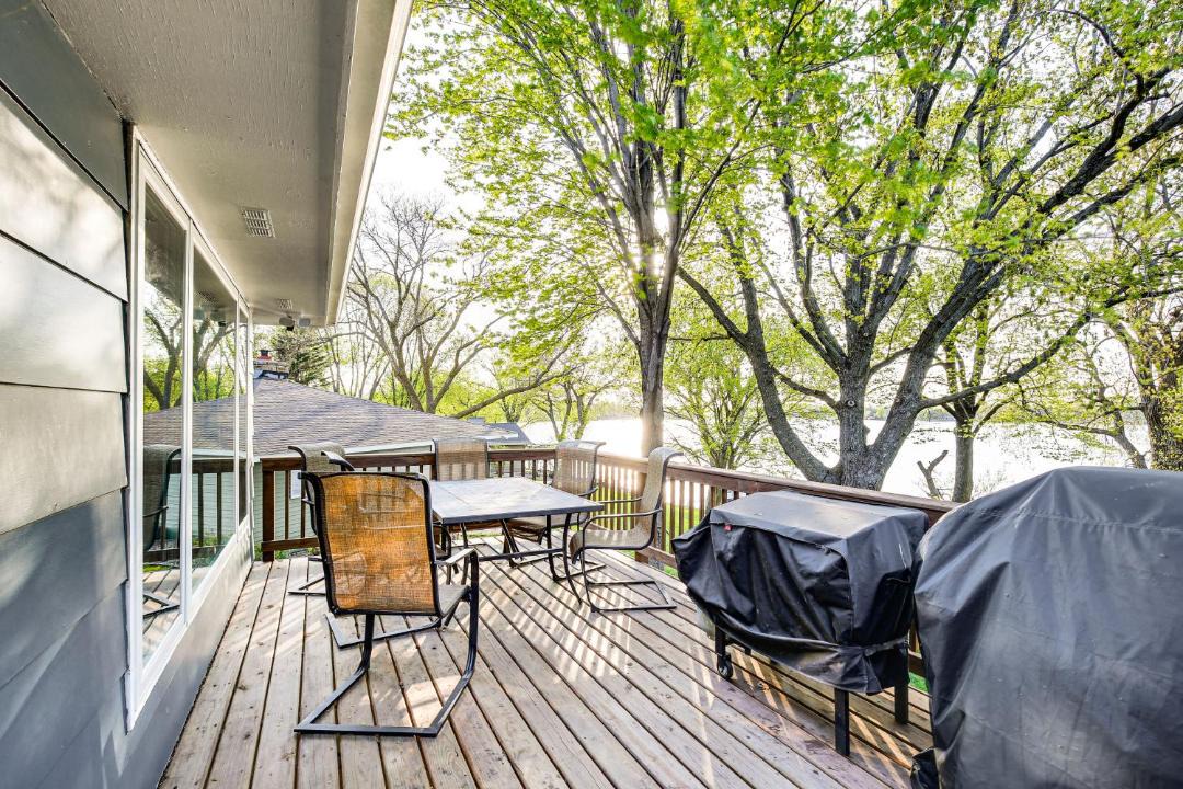 Photo of Patio Balcony in Madison Lake