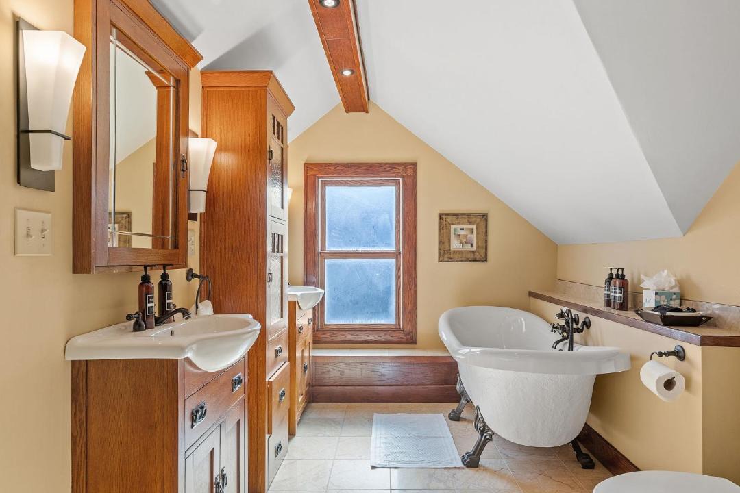 Photo of Bathroom in Kingfield