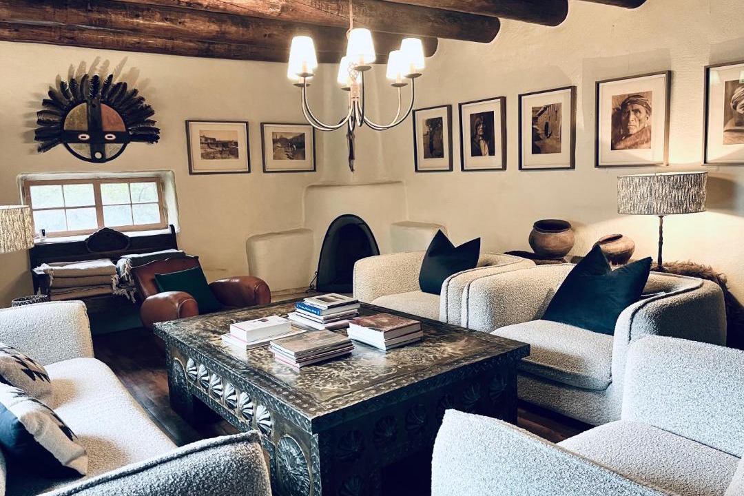 Photo of Livingroom in Taos