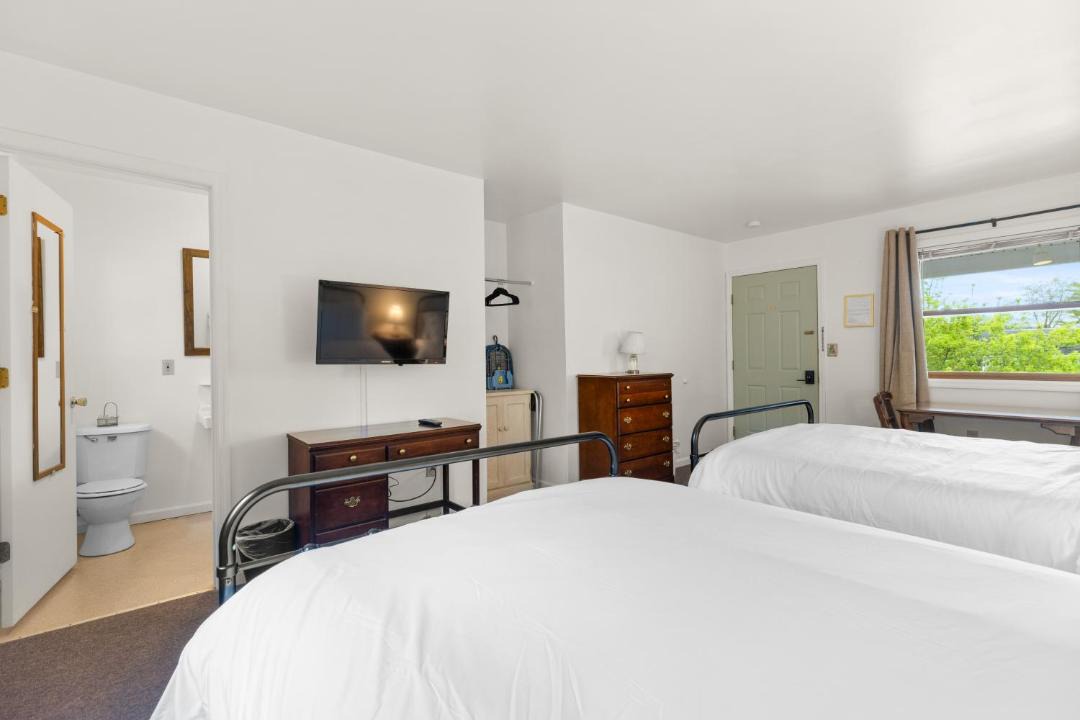 Photo of Bedroom in East Springfield