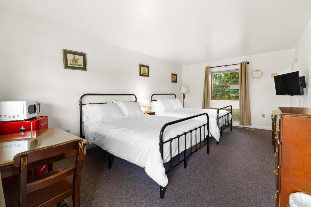 Photo of Bedroom in East Springfield