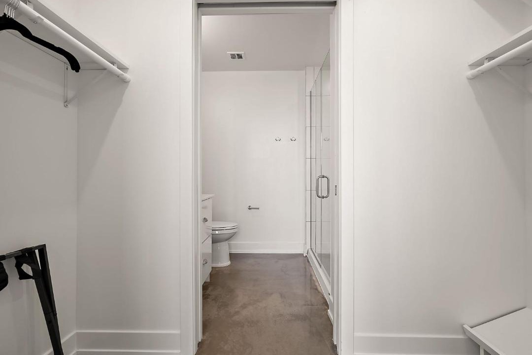 Photo of Bathroom in Warehouse District