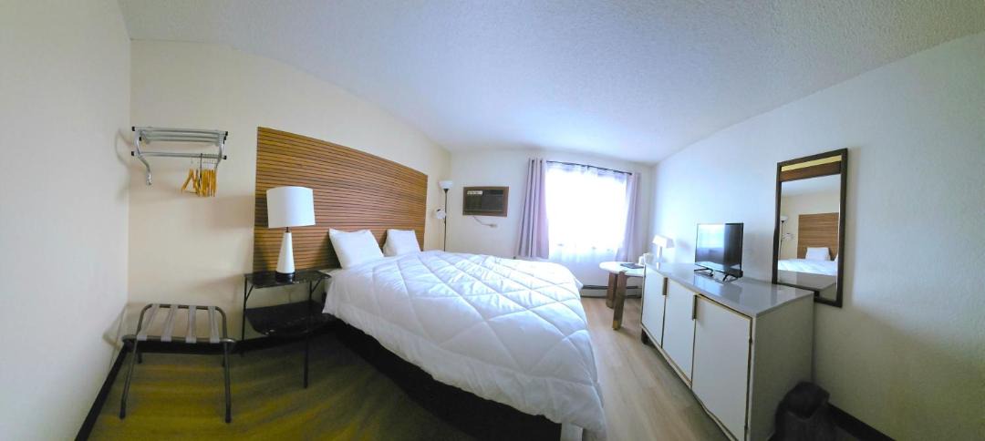 Photo of Bedroom in Waseca