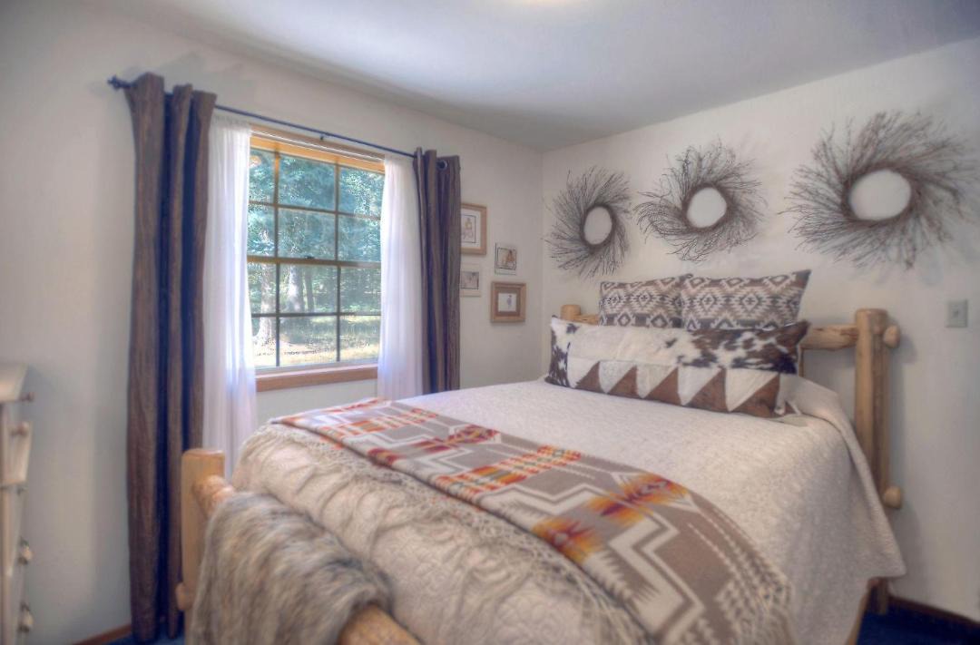 Photo of Bedroom in Bayfield