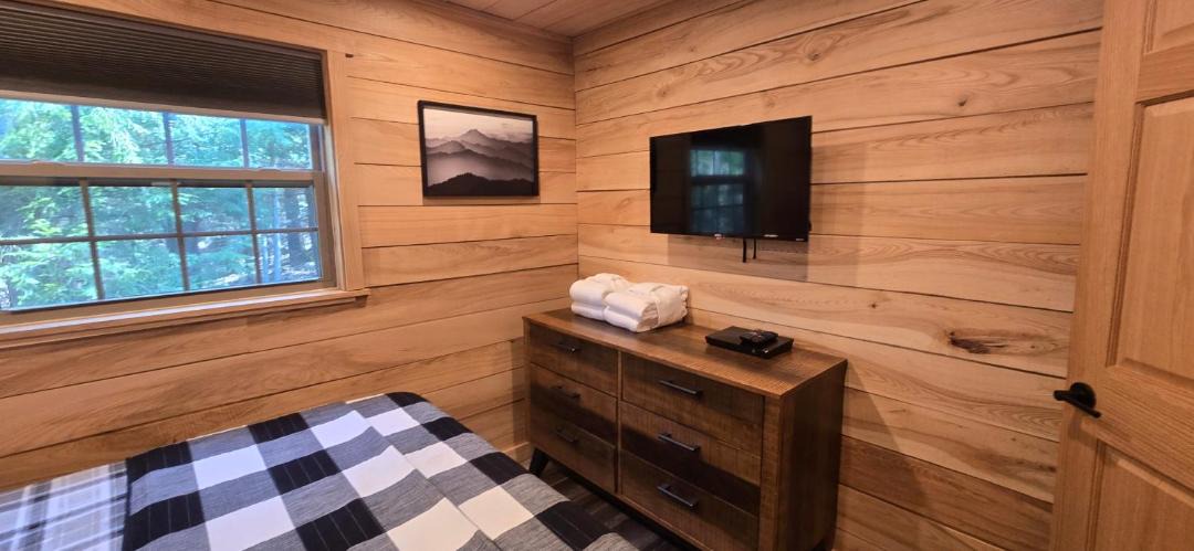 Photo of Bedroom in Oakland