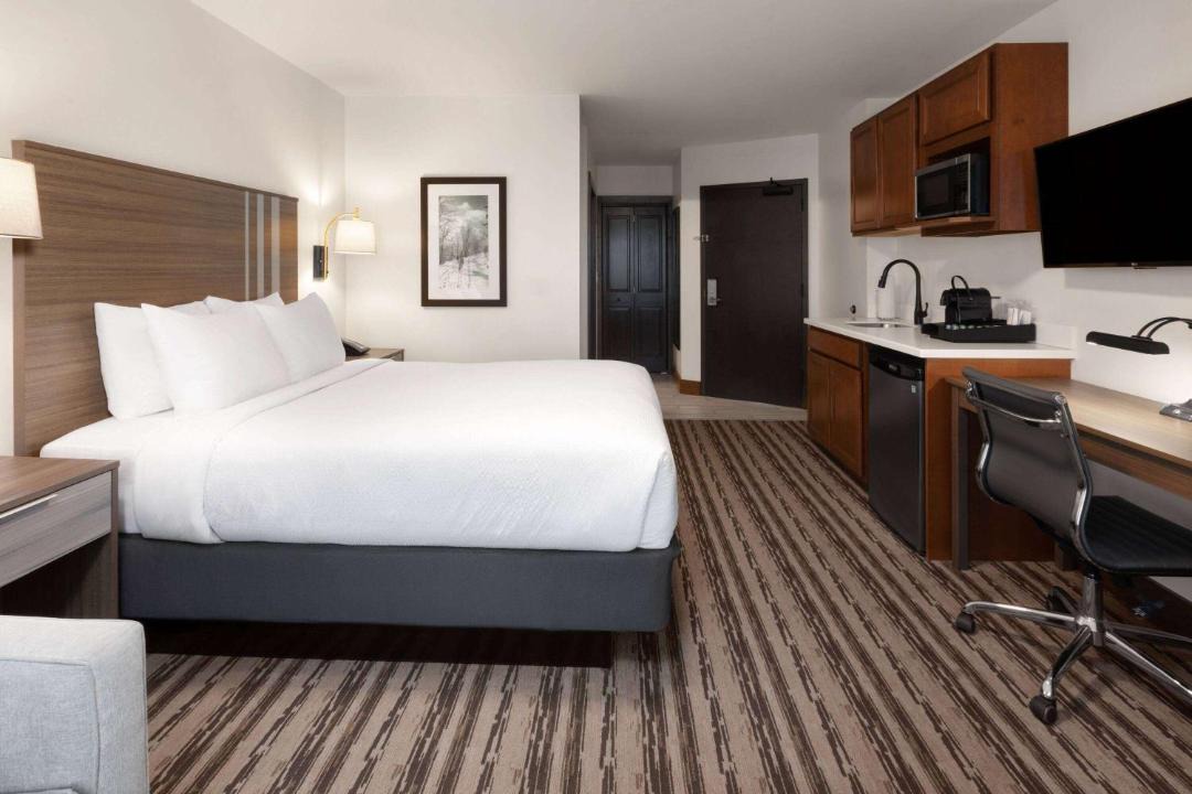Photo of Bedroom in Snowshoe