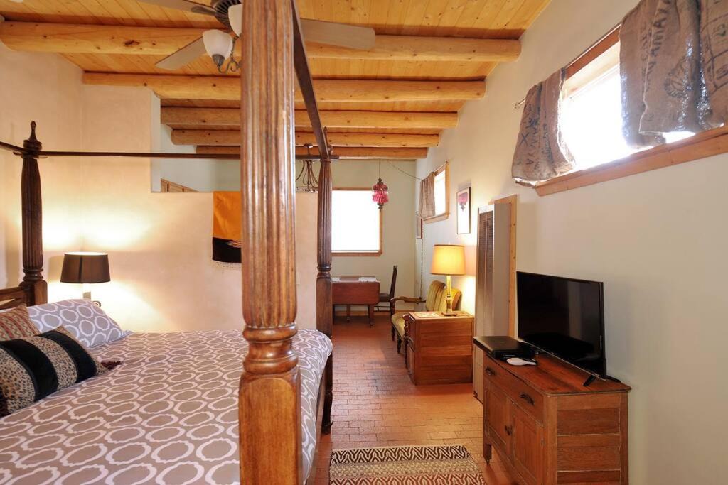 Photo of Bedroom in Northeast Santa Fe
