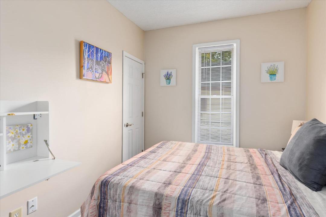 Photo of Bedroom in Corcoran