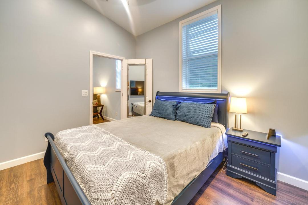 Photo of Bedroom in Deep Water