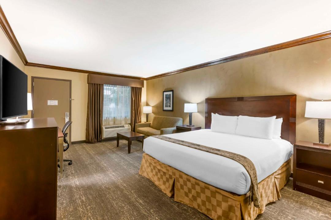 Photo of Bedroom in Raton