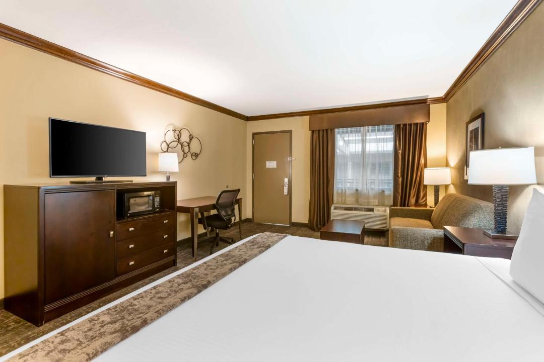 Photo of Bedroom in Raton