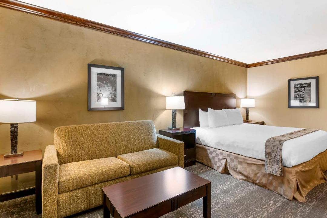 Photo of Bedroom in Raton