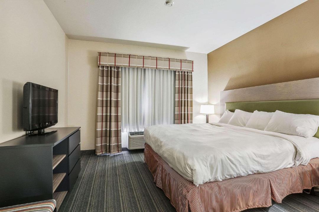 Photo of Bedroom in Ashwaubenon