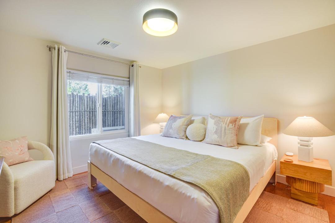 Photo of Bedroom in Southside