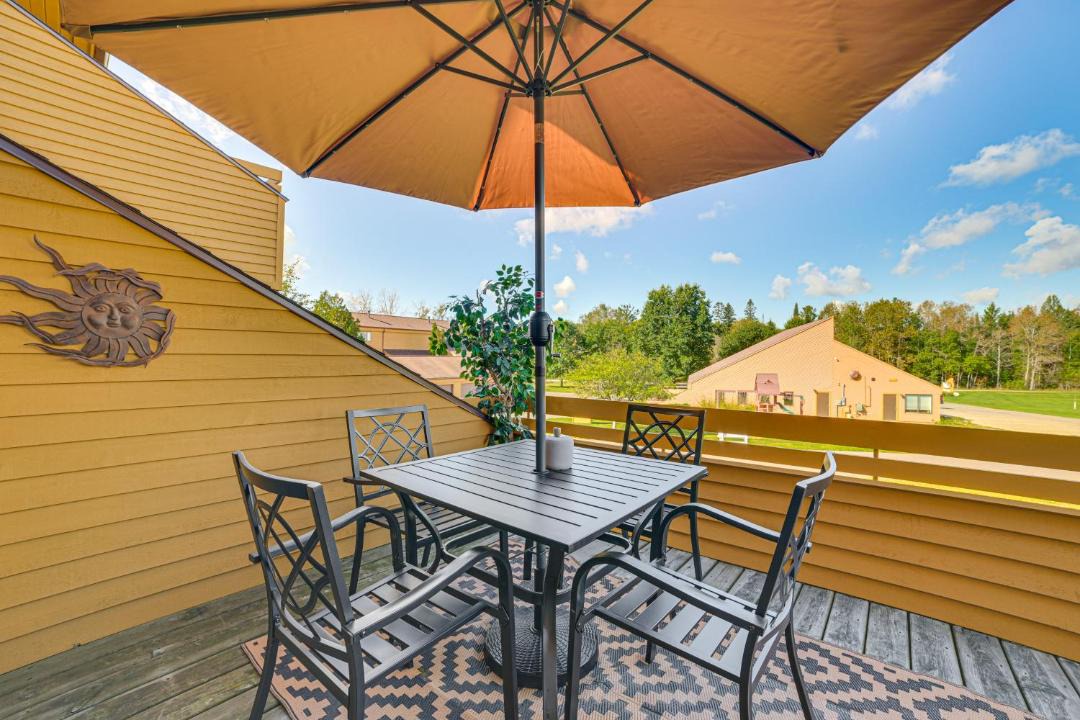 Photo of Patio Balcony in Harbor Springs