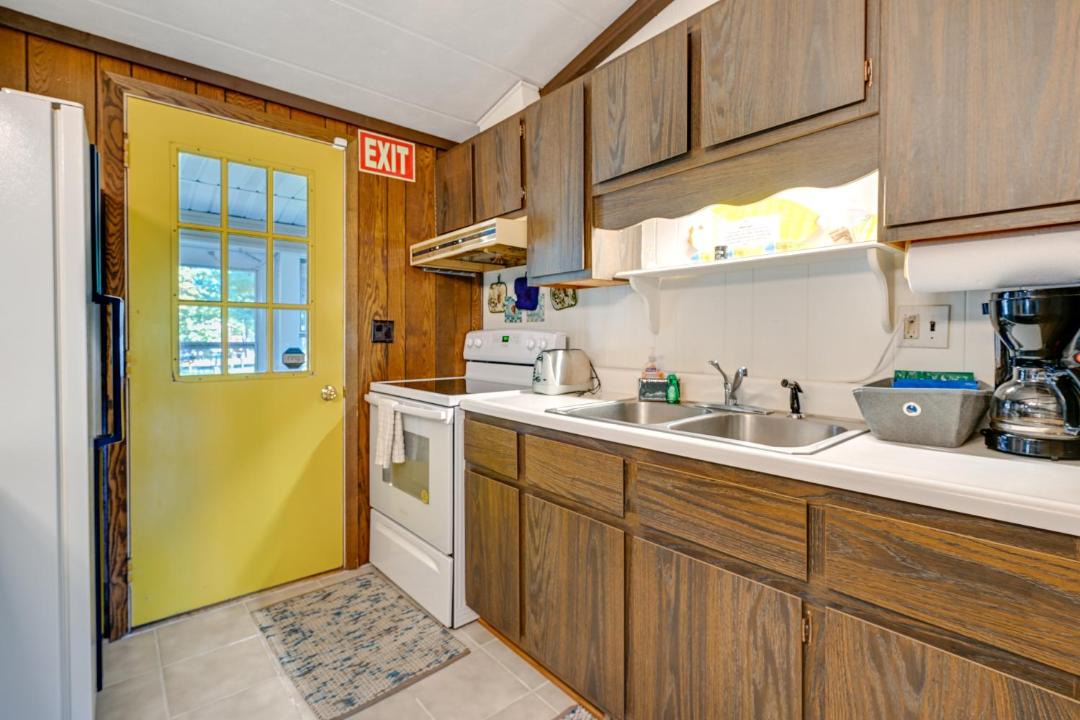 Photo of Kitchen in Nekoosa