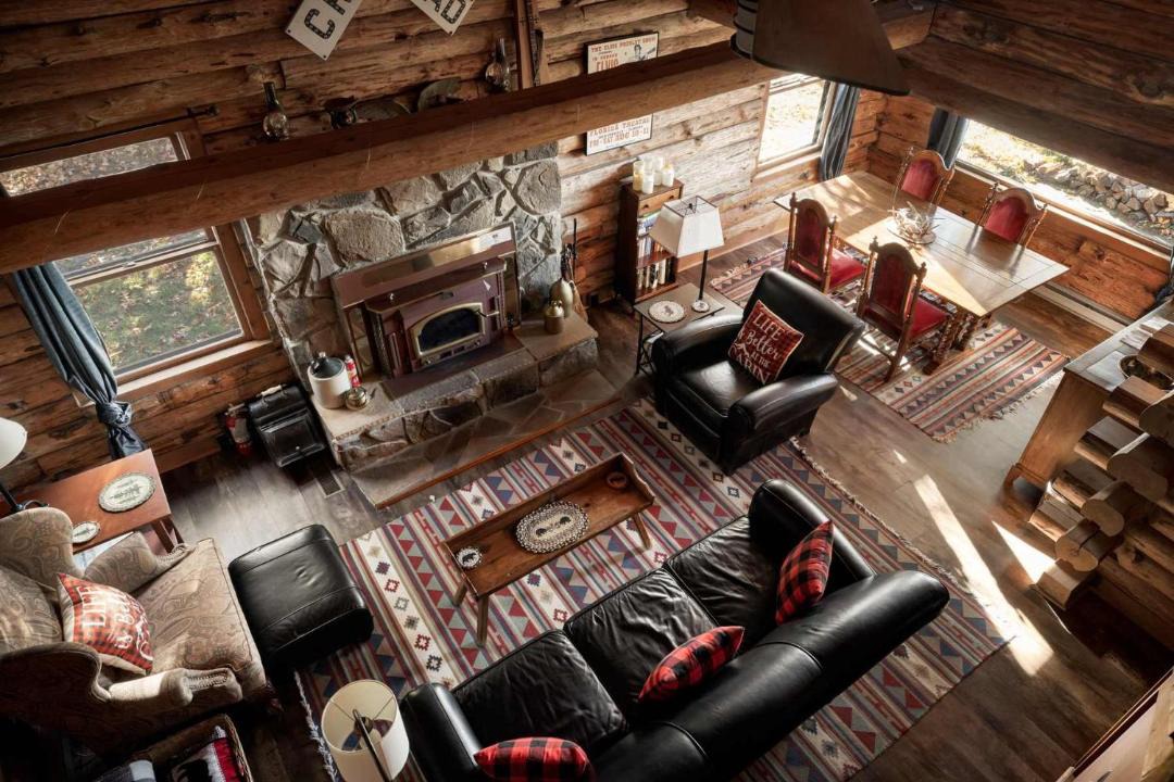 Photo of Livingroom in Paw Paw