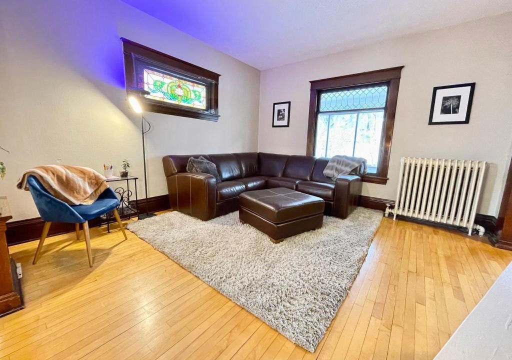 Photo of Livingroom in Longfellow