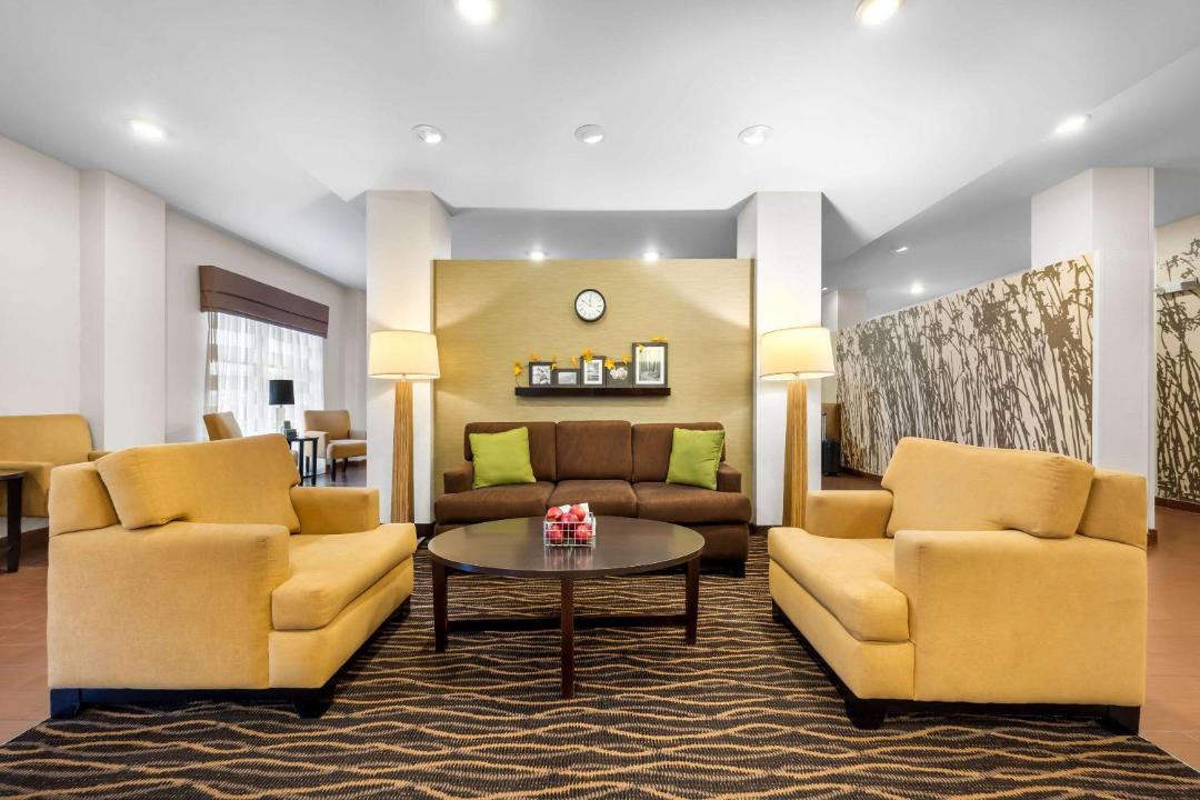 Photo of Livingroom in Rochester