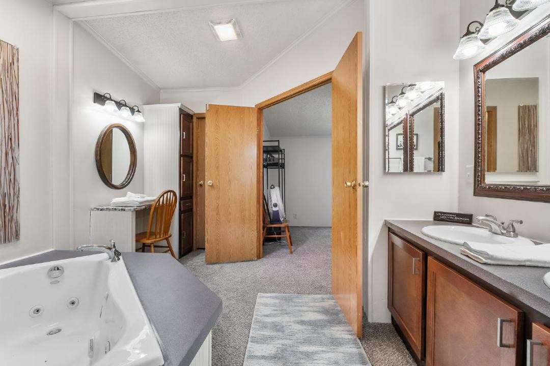 Photo of Bathroom in Sturgeon Bay