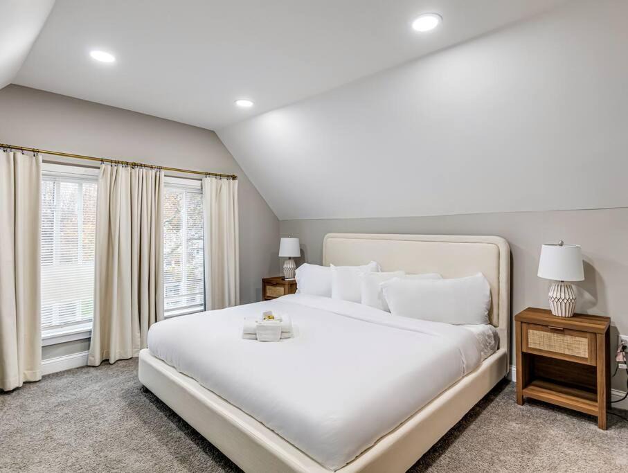 Photo of Bedroom in Cleveland