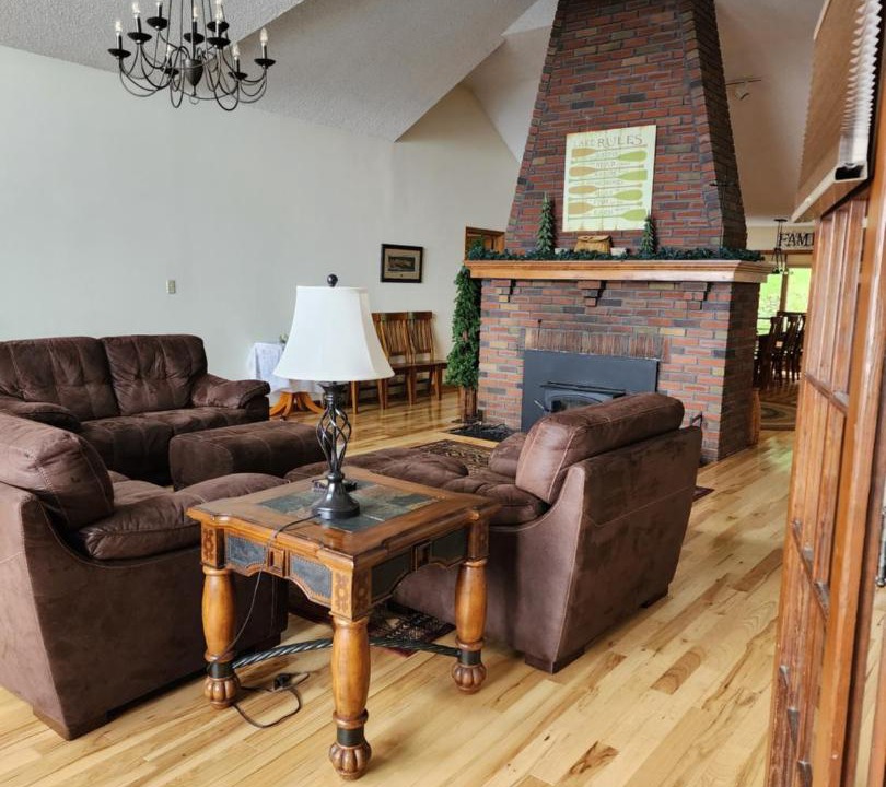Photo of Livingroom in Town of Chesterfield