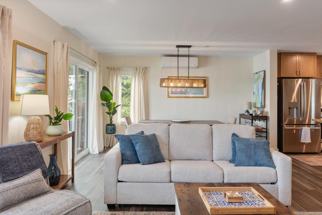 Photo of Livingroom in Malletts Bay