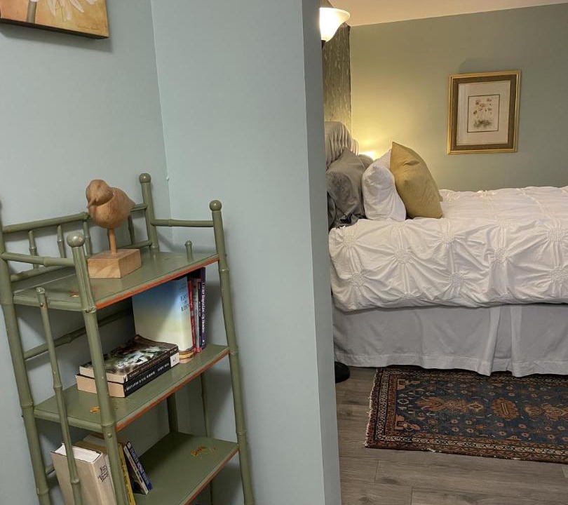 Photo of Bedroom in St. Albans Historic District
