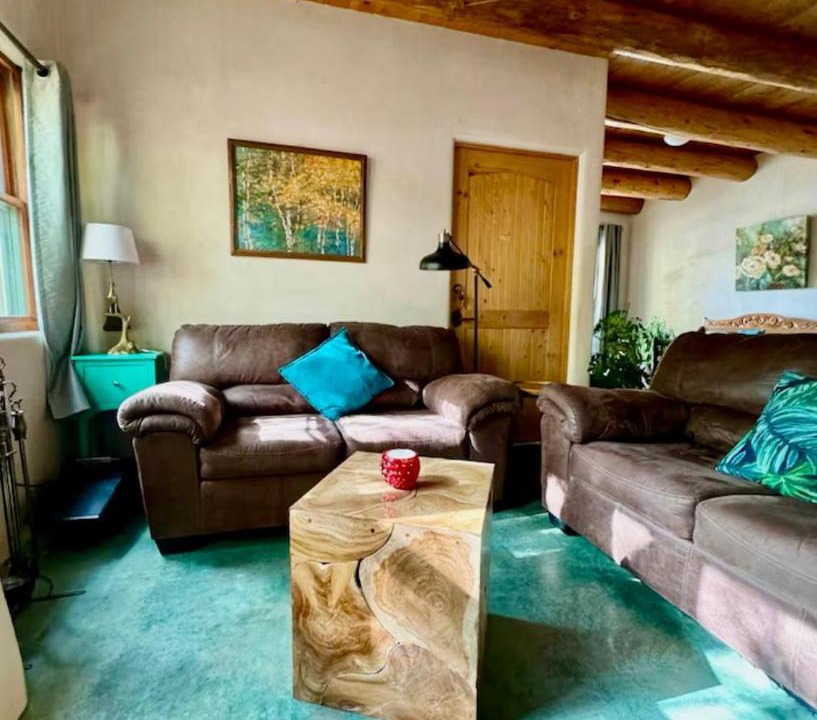Photo of Livingroom in Taos