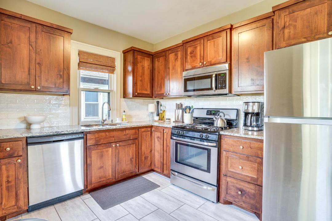 Photo of Kitchen in Keewaydin