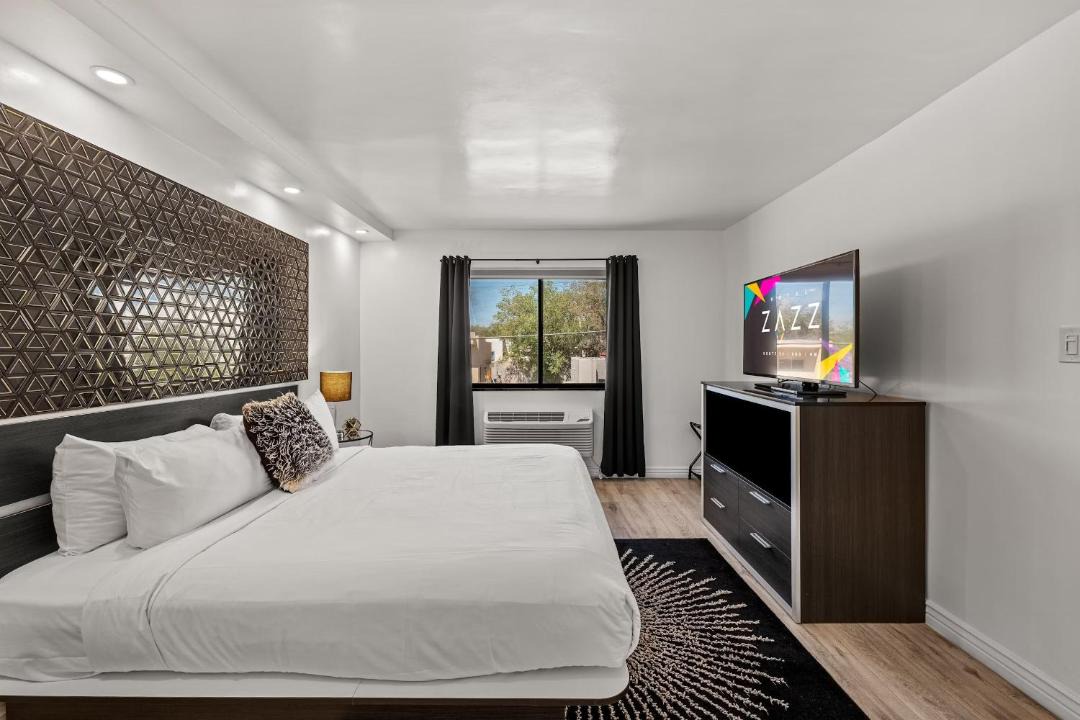 Photo of Bedroom in Nob Hill