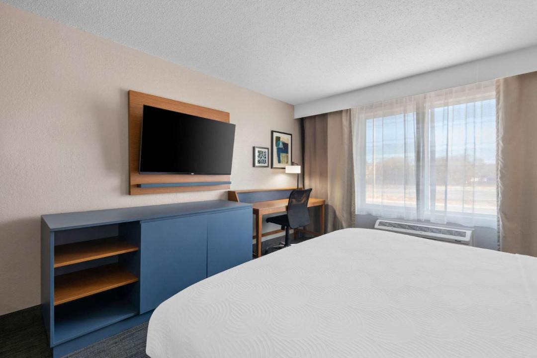 Photo of Bedroom in Coon Rapids