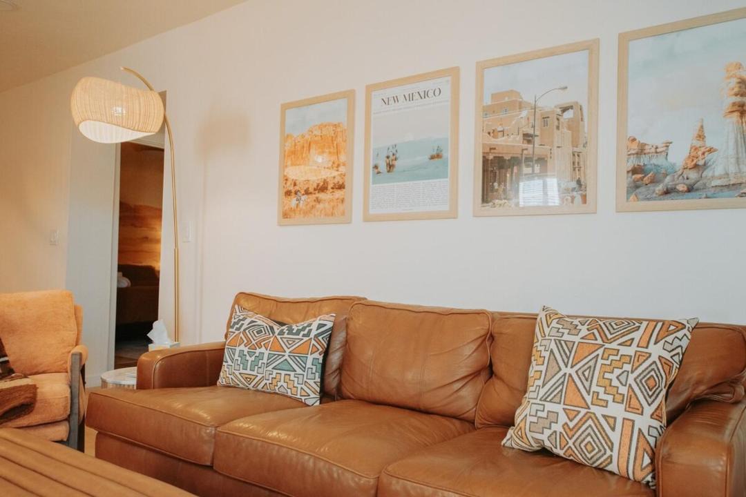 Photo of Livingroom in South Broadway