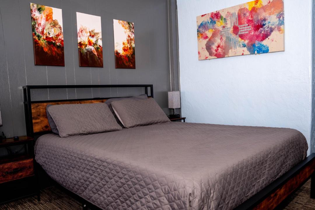 Photo of Bedroom in Raton