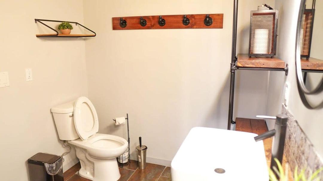 Photo of Bathroom in Niles
