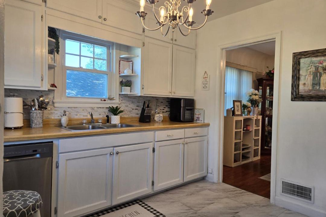 Photo of Kitchen in East Side Pioneers