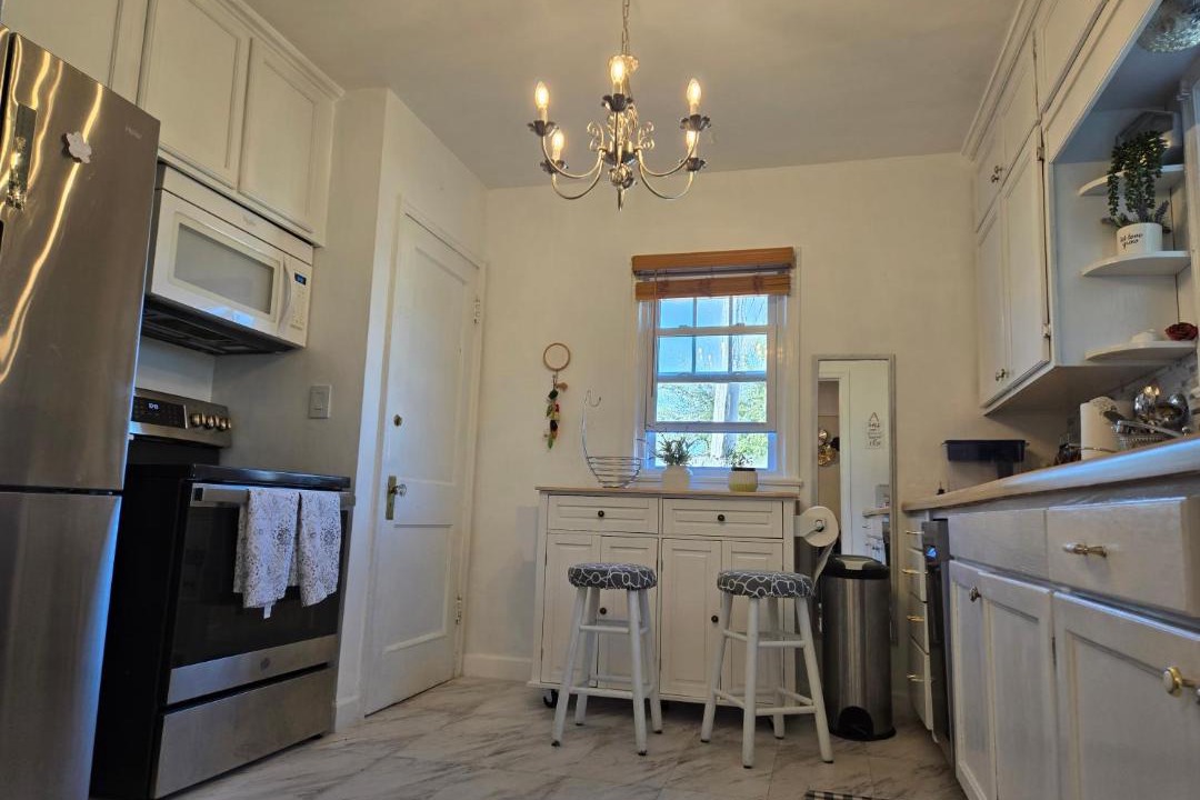 Photo of Kitchen in East Side Pioneers
