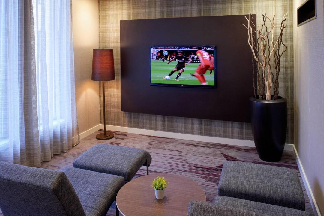 Photo of Livingroom in Romulus