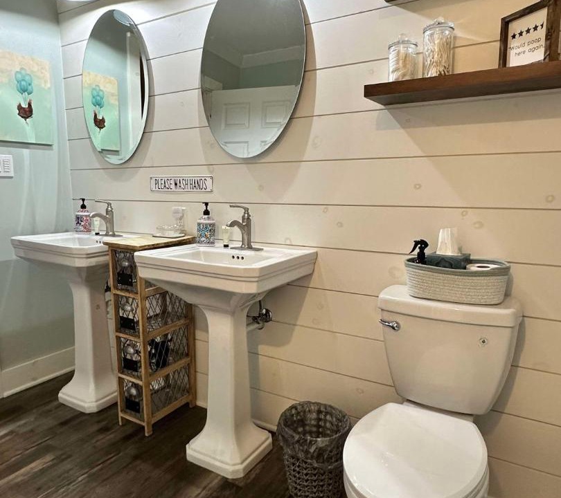 Photo of Bathroom in Hazelhurst