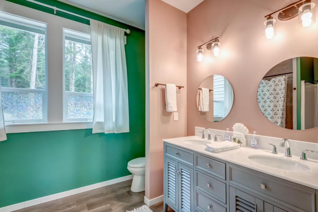 Photo of Bathroom in Lincoln City