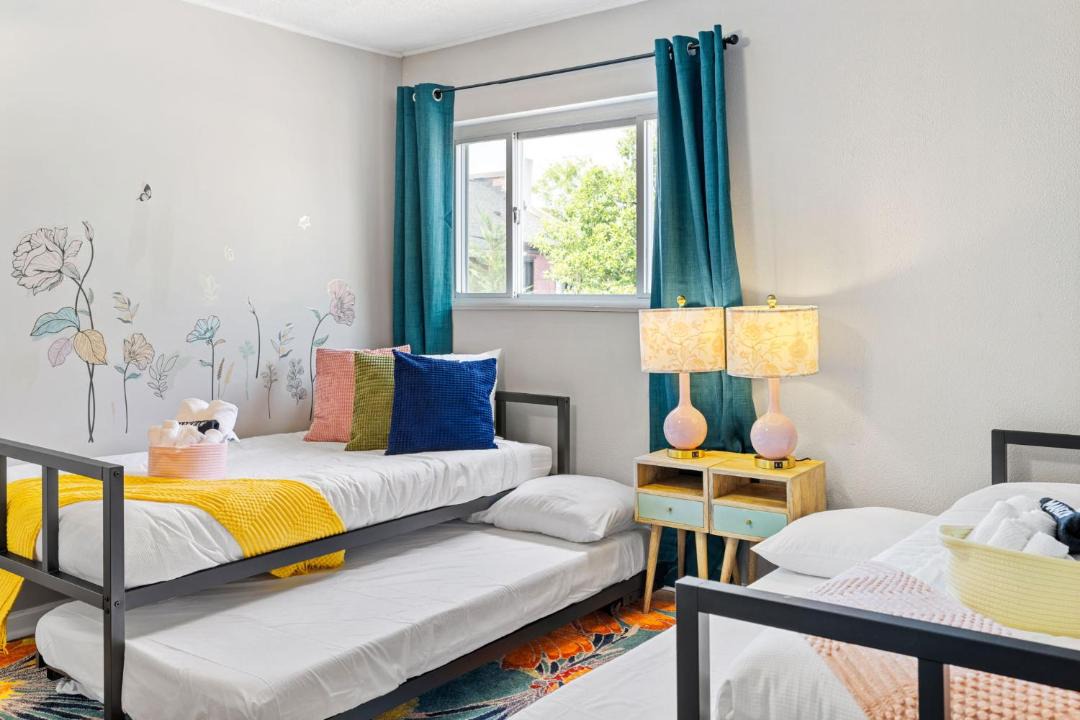 Photo of Bedroom in South Side Flats