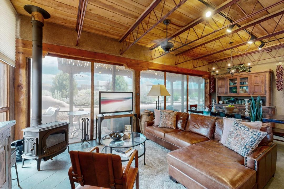 Photo of Livingroom in Taos