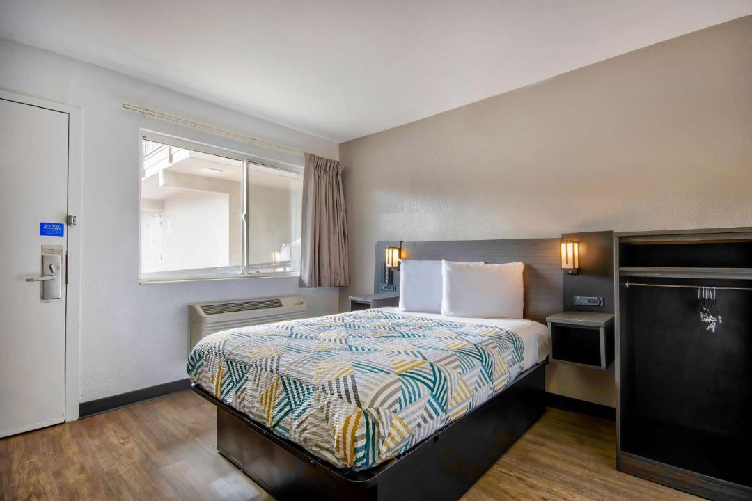 Photo of Bedroom in Albuquerque
