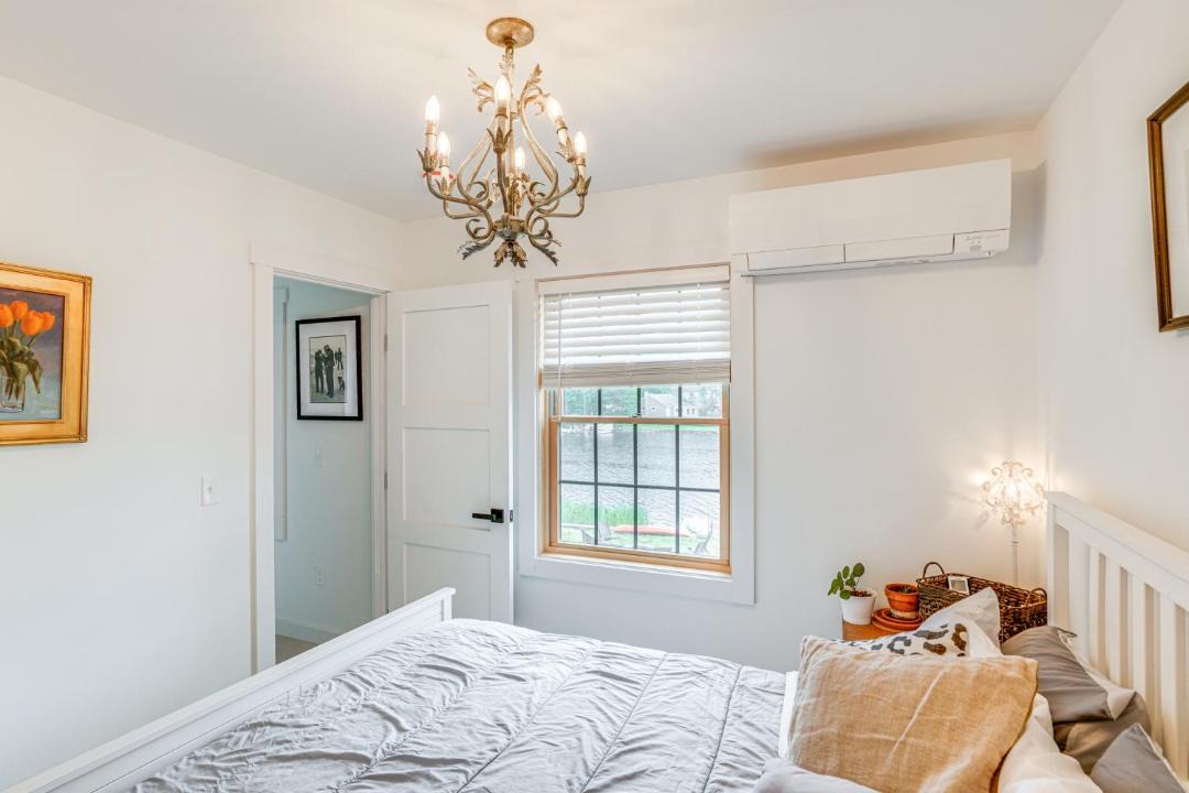 Photo of Bedroom in Hinsdale