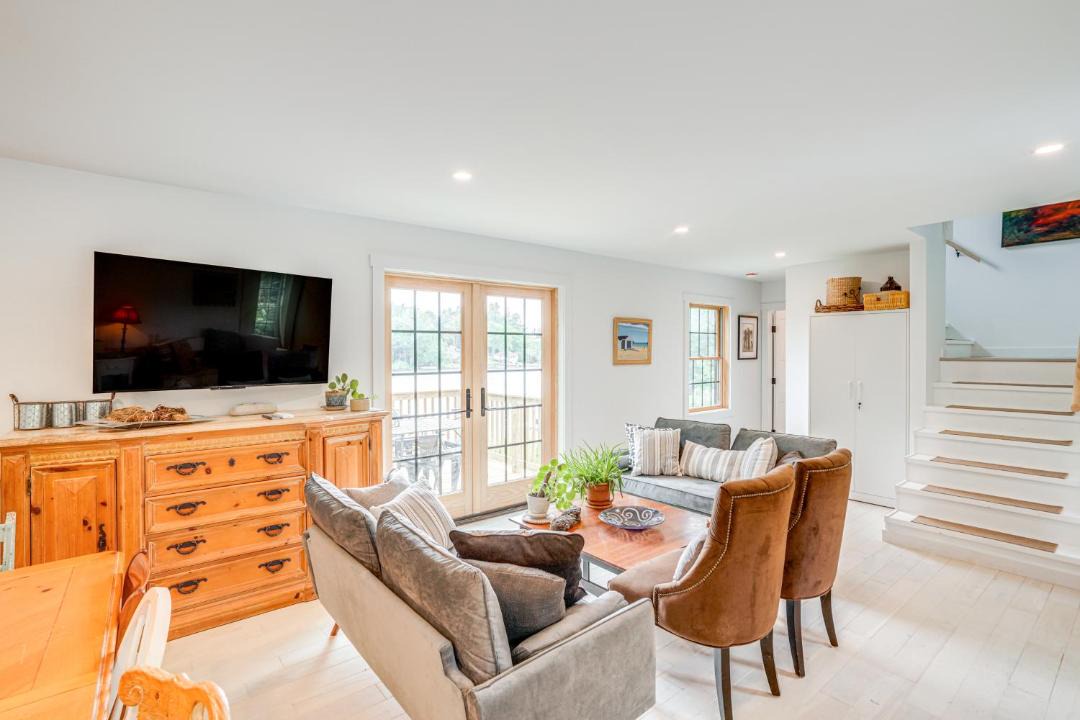 Photo of Livingroom in Hinsdale
