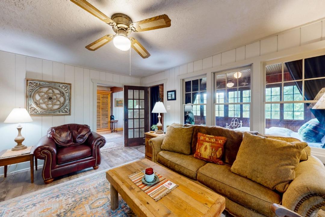 Photo of Livingroom in Manitowish Waters