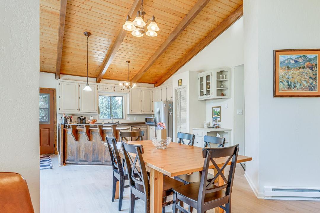 Photo of Livingroom in Angel Fire