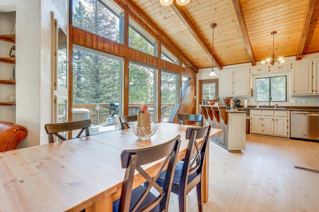 Photo of Livingroom in Angel Fire
