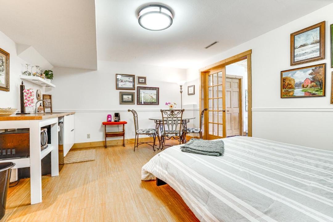 Photo of Livingroom in Ellsworth