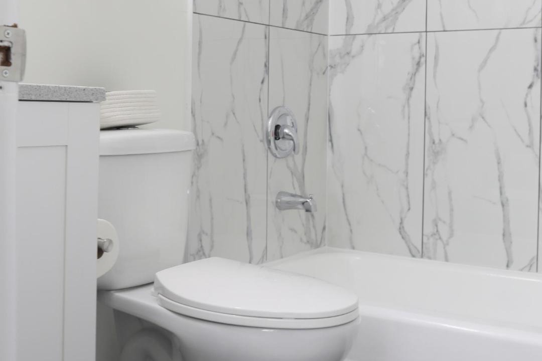 Photo of Bathroom in Kutzky Park